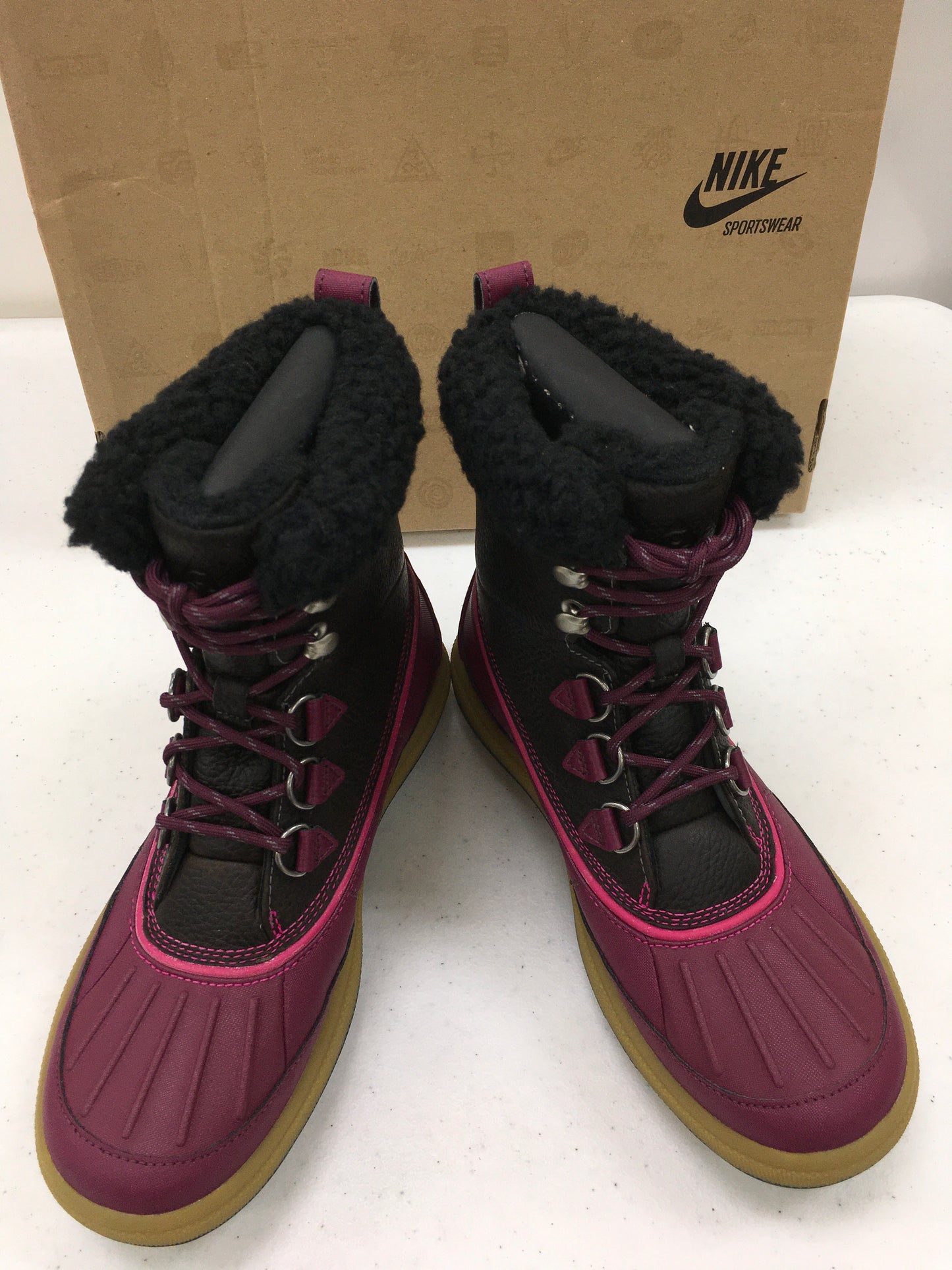 WMNS NIKE WOODSIDE II HI 537347 006