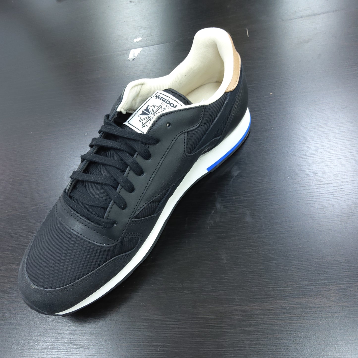 Reebok Men's Classic Leather Casual-m, Black/Walnut/Paper White/Vital Blue/White/Chalk M46086