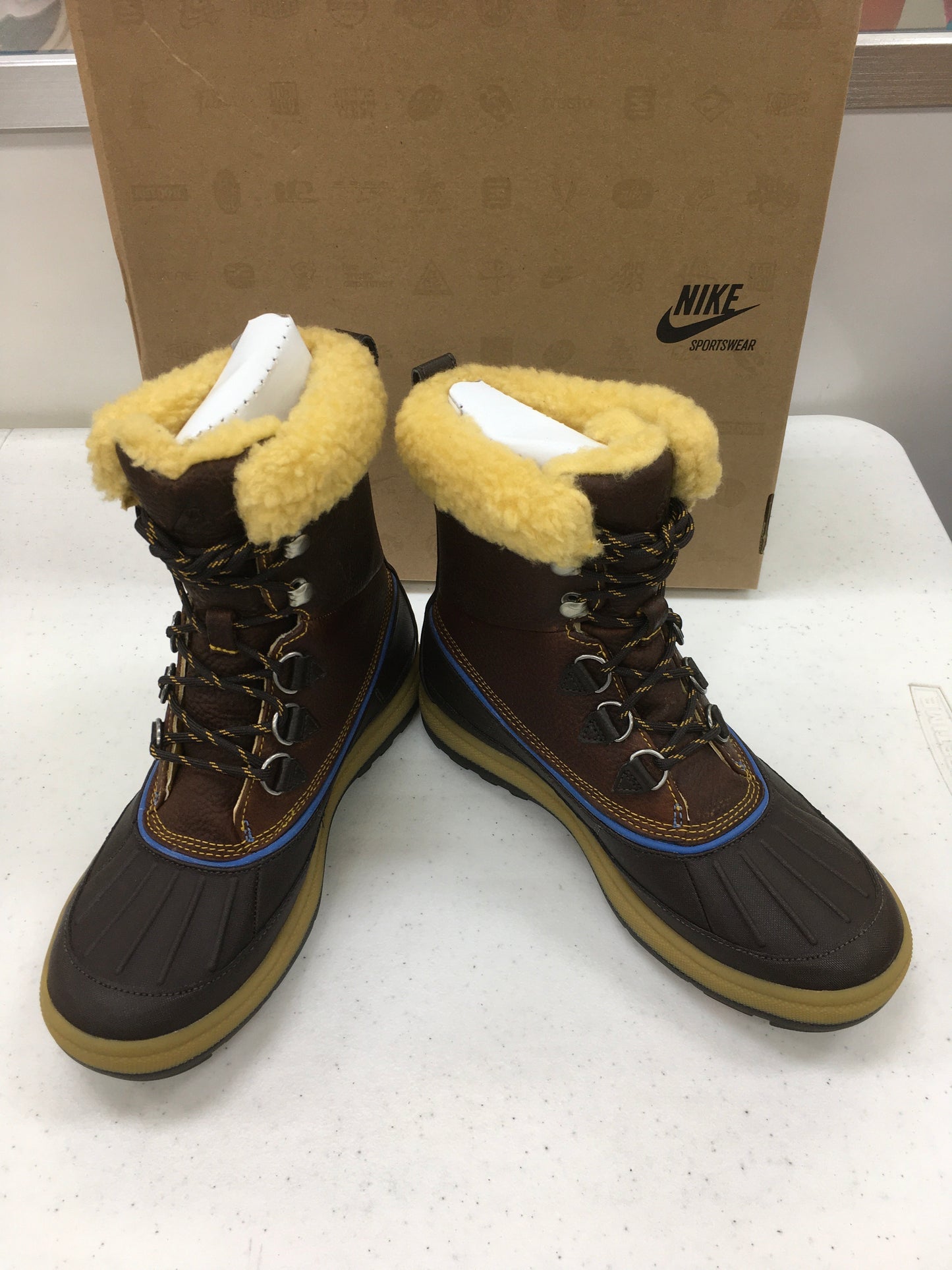 WMNS KIKE WOODSIDE II HI 537347 770