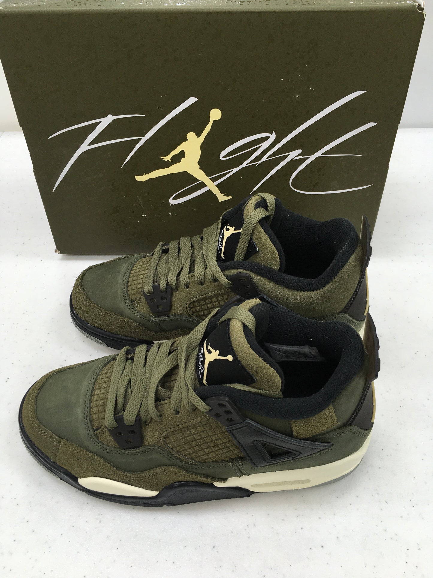 NIKE AIR JORDAN 4RETRO SE CRAFT FB9928 200 GRADE SCHOOL