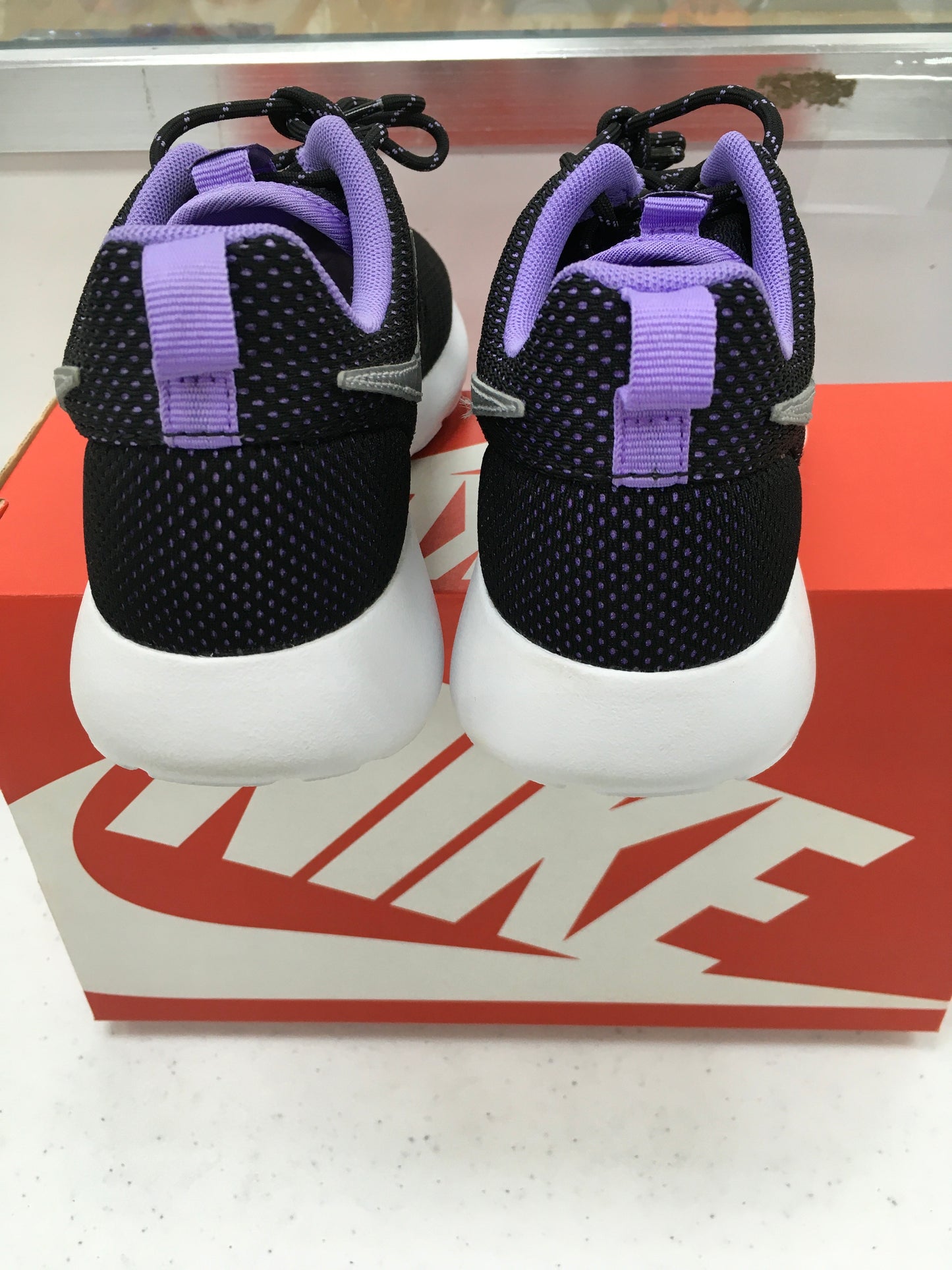 NIKE ROSHERUN 599729 003 GRADE SCHOOL